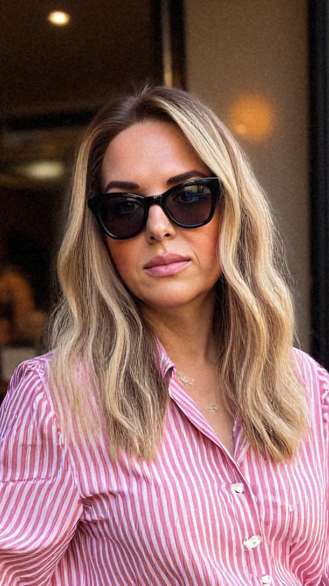 Luxury 16” Lace Top Wig – Blonde with Dark Roots